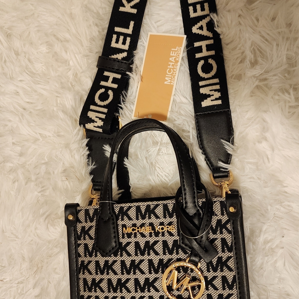 Micheal Kors Trending Monogram Bag